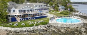 A photo of one of the top family resorts in Maine.