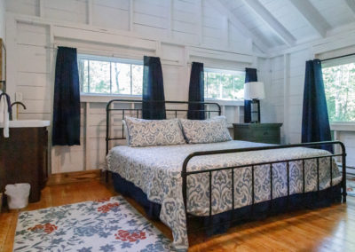 Cabin bedroom