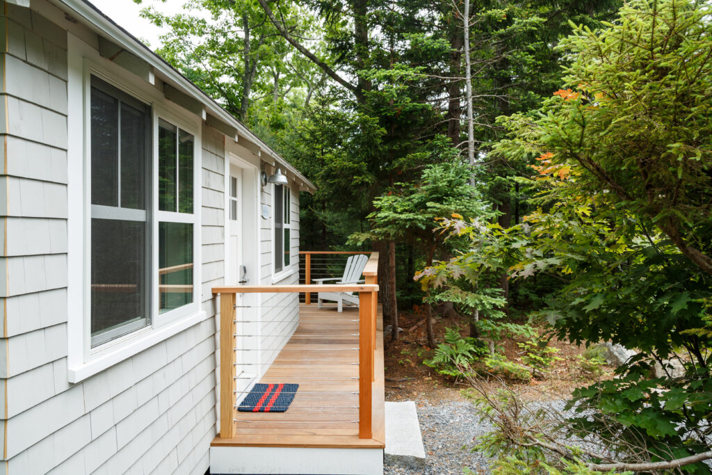 Classic One Bedroom Two Queens Exterior and Deck